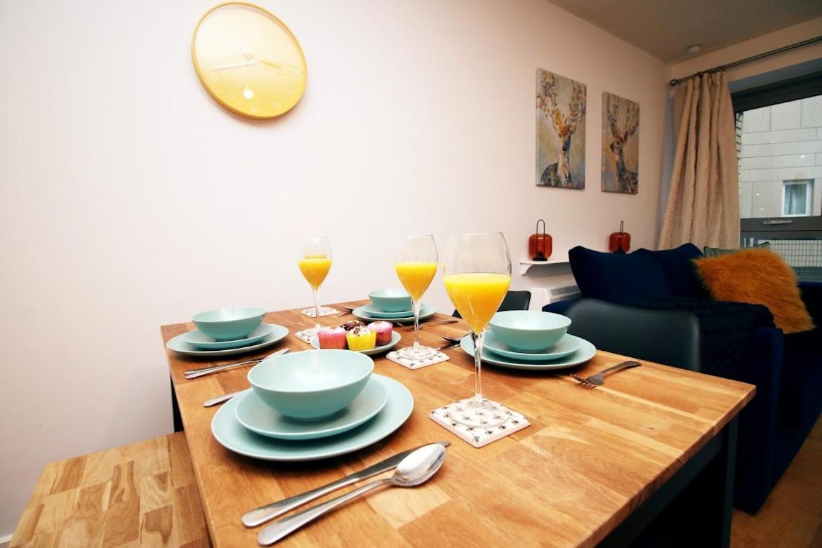 Bright 1Bedroom Apartment, Central Location With Balcony Бристоль Екстер'єр фото